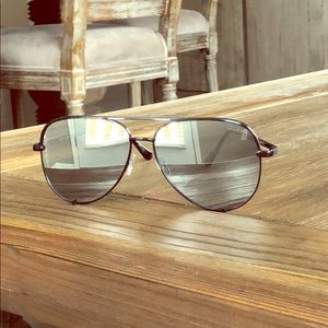 Desi X Quay High Key 62mm Black/Silver